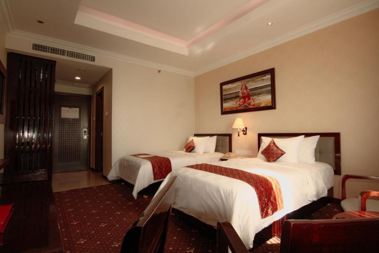 Hermes Palace Hotel Banda Aceh Eksteriør billede