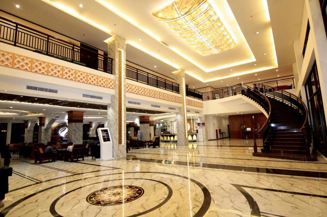 Hermes Palace Hotel Banda Aceh Eksteriør billede