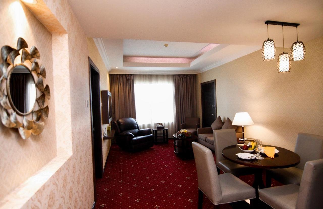 Hermes Palace Hotel Banda Aceh Eksteriør billede