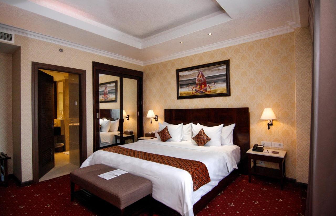 Hermes Palace Hotel Banda Aceh Eksteriør billede